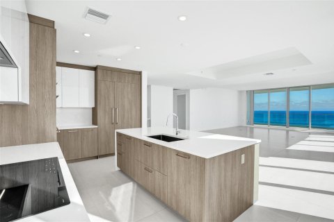 Condominio en venta en Fort Lauderdale, Florida, 3 dormitorios, 290.04 m2 № 2241934 - foto 14