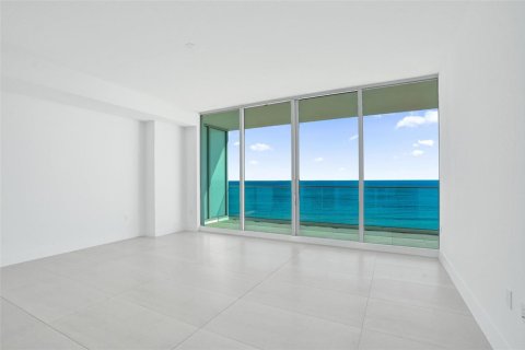 Condominio en venta en Fort Lauderdale, Florida, 3 dormitorios, 290.04 m2 № 2241934 - foto 15