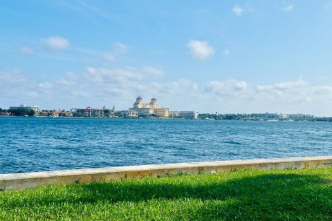 Condo in West Palm Beach, Florida, 2 bedrooms  № 2083480 - photo 27
