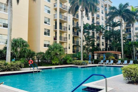 Condo in West Palm Beach, Florida, 2 bedrooms  № 2083480 - photo 23