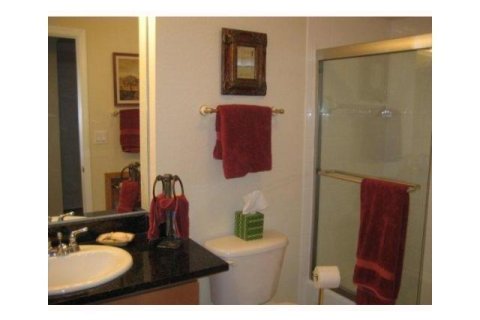 Condo in West Palm Beach, Florida, 2 bedrooms  № 2083480 - photo 13