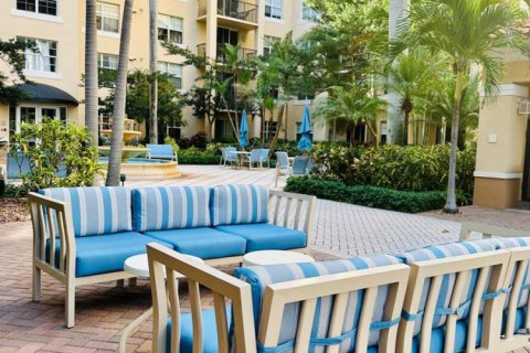Condo in West Palm Beach, Florida, 2 bedrooms  № 2083480 - photo 17