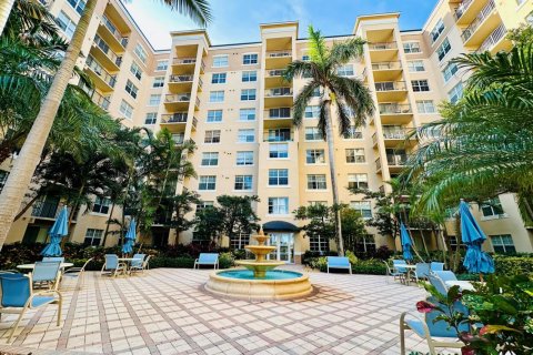 Condo in West Palm Beach, Florida, 2 bedrooms  № 2083480