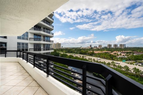 Condo in Aventura, Florida, 2 bedrooms  № 1764040 - photo 26