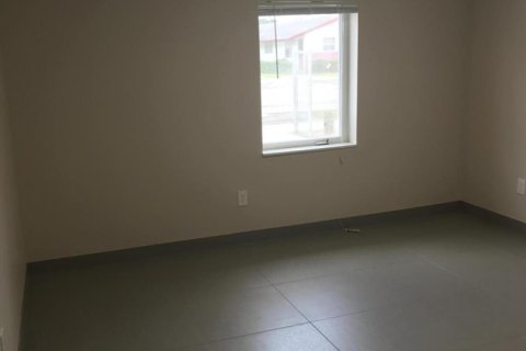 Снять в аренду квартиру в Делрей-Бич, Флорида 4 комнаты, 84.73м2, № 2146946 - фото 11