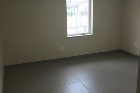 Снять в аренду квартиру в Делрей-Бич, Флорида 4 комнаты, 84.73м2, № 2146946 - фото 12