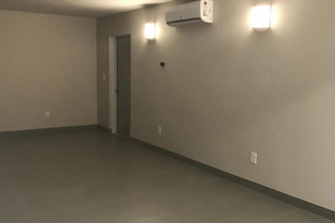 Снять в аренду квартиру в Делрей-Бич, Флорида 4 комнаты, 84.73м2, № 2146946 - фото 5