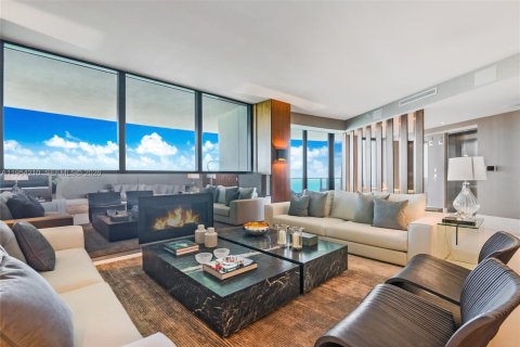 Copropriété à louer à Sunny Isles Beach, Floride: 4 chambres, 330.27 m2 № 2010909 - photo 2