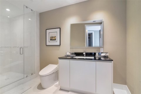 Copropriété à louer à Sunny Isles Beach, Floride: 4 chambres, 330.27 m2 № 2010909 - photo 25