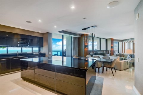 Copropriété à louer à Sunny Isles Beach, Floride: 4 chambres, 330.27 m2 № 2010909 - photo 8