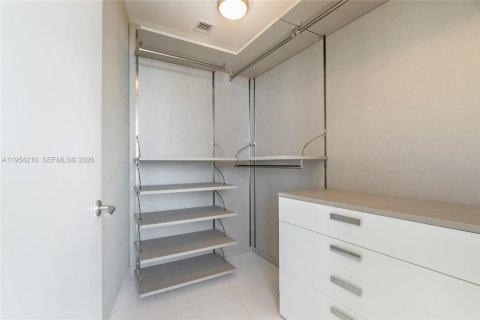 Copropriété à louer à Sunny Isles Beach, Floride: 4 chambres, 330.27 m2 № 2010909 - photo 20