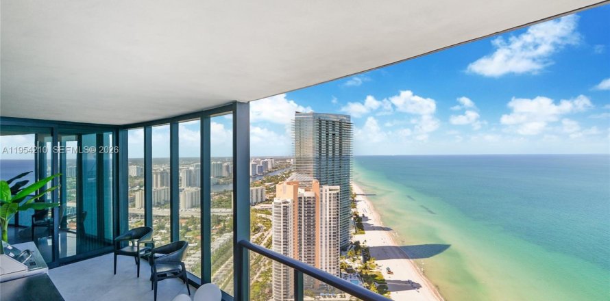 Condo à Sunny Isles Beach, Floride, 4 chambres  № 2010909