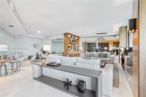 Copropriété à louer à Sunny Isles Beach, Floride: 4 chambres, 330.27 m2 № 2010909 - photo 5