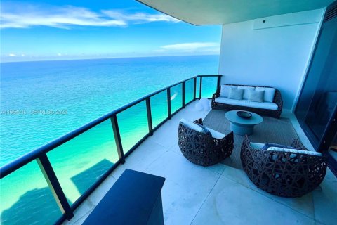 Copropriété à louer à Sunny Isles Beach, Floride: 4 chambres, 330.27 m2 № 2010909 - photo 26