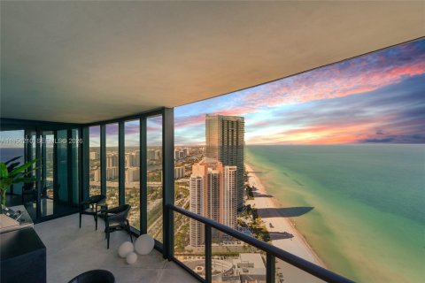 Copropriété à louer à Sunny Isles Beach, Floride: 4 chambres, 330.27 m2 № 2010909 - photo 29