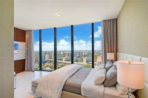 Copropriété à louer à Sunny Isles Beach, Floride: 4 chambres, 330.27 m2 № 2010909 - photo 18