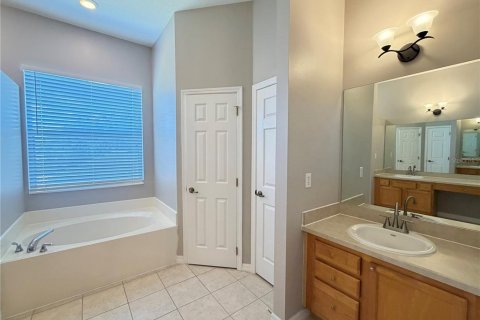 Casa en venta en Minneola, Florida, 4 dormitorios, 207.36 m2 № 2224455 - foto 9