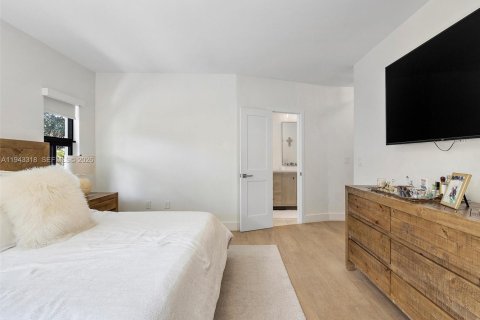 Villa ou maison à louer à Miami, Floride: 3 chambres, 179.39 m2 № 1999562 - photo 30