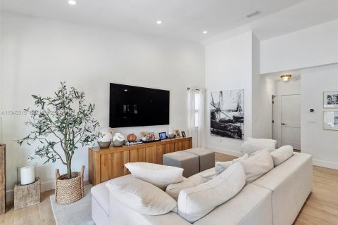 Villa ou maison à louer à Miami, Floride: 3 chambres, 179.39 m2 № 1999562 - photo 20