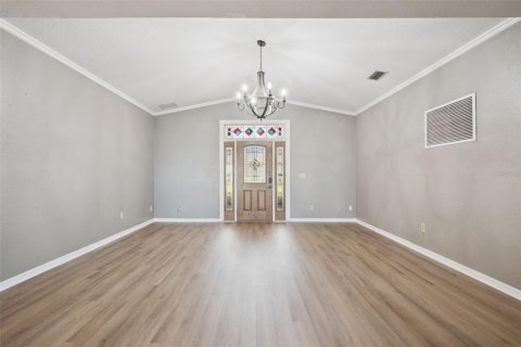 Casa en venta en Fruitland Park, Florida, 3 dormitorios, 295.99 m2 № 2200699 - foto 6