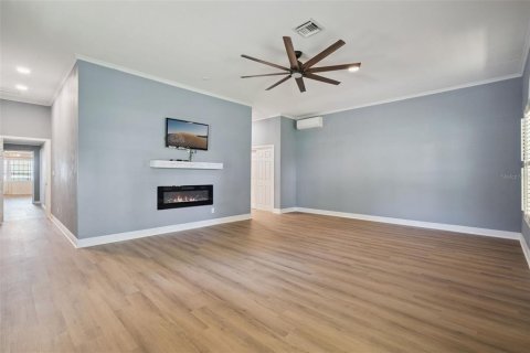 Casa en venta en Fruitland Park, Florida, 3 dormitorios, 295.99 m2 № 2200699 - foto 14