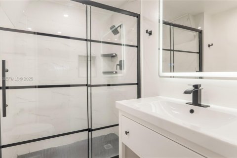 Touwnhouse à vendre à Lauderhill, Floride: 2 chambres, 99.96 m2 № 1993217 - photo 17