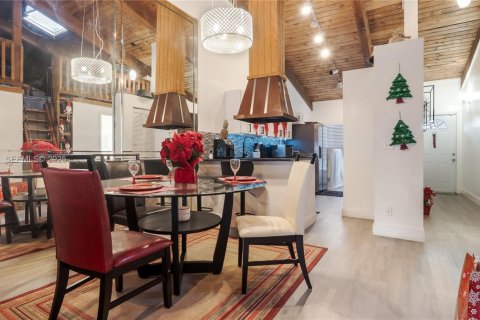 Touwnhouse à vendre à Lauderhill, Floride: 2 chambres, 99.96 m2 № 1993217 - photo 12