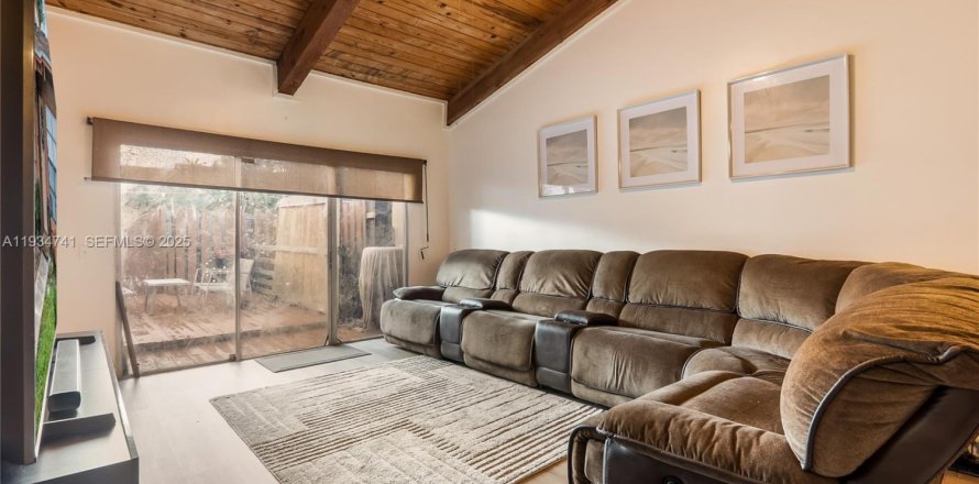 Touwnhouse à Lauderhill, Floride 2 chambres, 99.96 m2 № 1993217