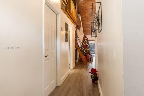 Touwnhouse à vendre à Lauderhill, Floride: 2 chambres, 99.96 m2 № 1993217 - photo 7