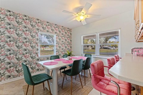 Villa ou maison à louer à Largo, Floride: 3 chambres, 118.73 m2 № 2166327 - photo 3