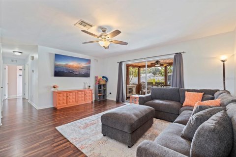 Villa ou maison à louer à Largo, Floride: 3 chambres, 118.73 m2 № 2166327 - photo 25