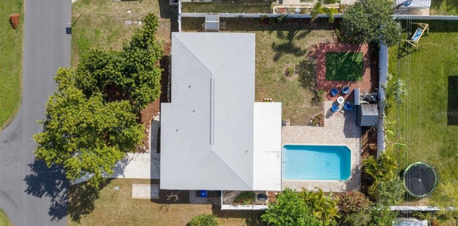 Villa ou maison à Largo, Floride 3 chambres, 118.73 m2 № 2166327
