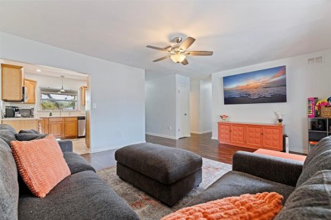 Villa ou maison à louer à Largo, Floride: 3 chambres, 118.73 m2 № 2166327 - photo 26