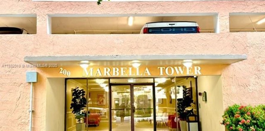 Condominio en Sunny Isles Beach, Florida, 1 dormitorio  № 1940397