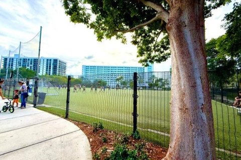 Condominio en venta en Sunny Isles Beach, Florida, 1 dormitorio, 96.62 m2 № 1940397 - foto 15