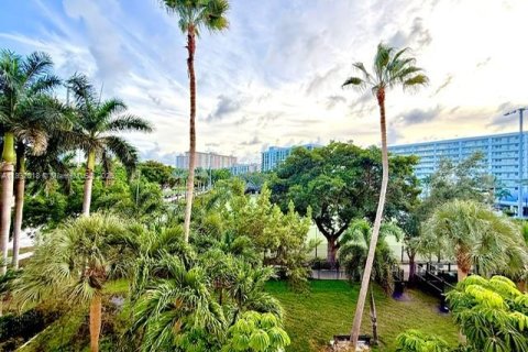 Condominio en venta en Sunny Isles Beach, Florida, 1 dormitorio, 96.62 m2 № 1940397 - foto 26