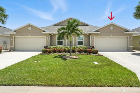 House in Punta Gorda, Florida 2 bedrooms, 140.84 sq.m. № 1846557 - photo 1