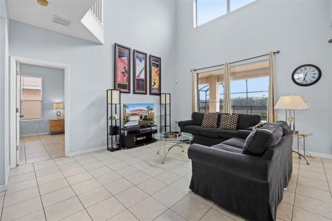 Casa en venta en Davenport, Florida, 7 dormitorios, 257.43 m2 № 1740919 - foto 4