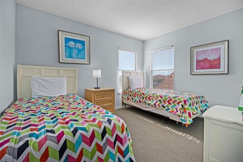 Casa en venta en Davenport, Florida, 7 dormitorios, 257.43 m2 № 1740919 - foto 17