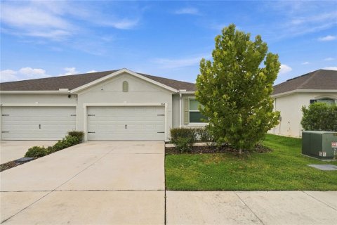 Villa ou maison à Wesley Chapel, Floride 3 chambres, 147.44 m2 № 2408458