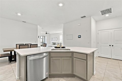Villa ou maison à vendre à Wesley Chapel, Floride: 3 chambres, 147.44 m2 № 2408458 - photo 17