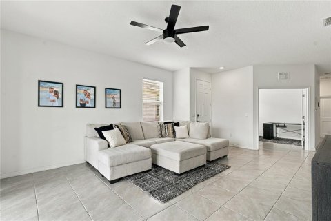 Villa ou maison à vendre à Wesley Chapel, Floride: 3 chambres, 147.44 m2 № 2408458 - photo 5
