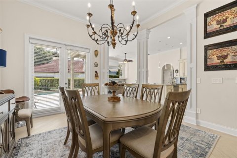 House in Orlando, Florida 4 bedrooms, 227.89 sq.m. № 1719533 - photo 17