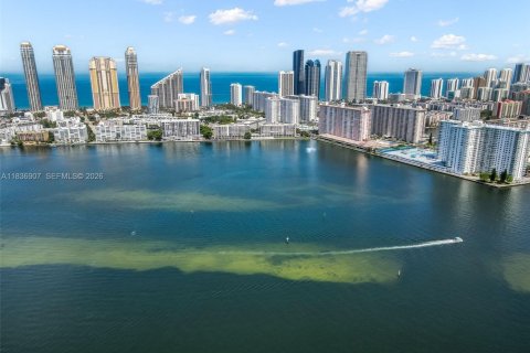 Condo in Aventura, Florida, 3 bedrooms  № 2089064 - photo 2