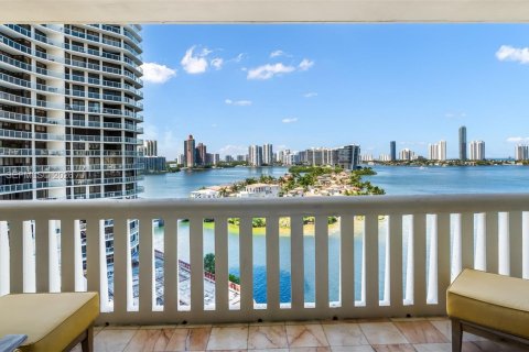Condo in Aventura, Florida, 3 bedrooms  № 2089064 - photo 7