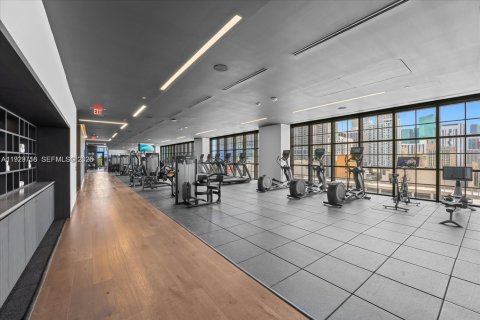 Condo in Miami, Florida, 1 bedroom  № 2053015 - photo 25