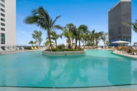 Condo in Miami, Florida, 1 bedroom  № 2053015 - photo 22