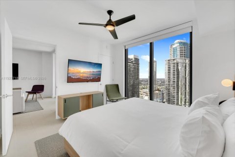 Condo in Miami, Florida, 1 bedroom  № 2053015 - photo 10