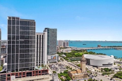 Condo in Miami, Florida, 1 bedroom  № 2053015 - photo 30