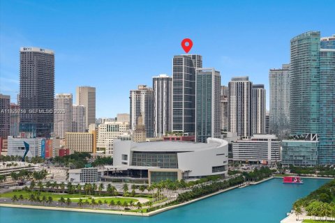 Condo in Miami, Florida, 1 bedroom  № 2053015 - photo 29